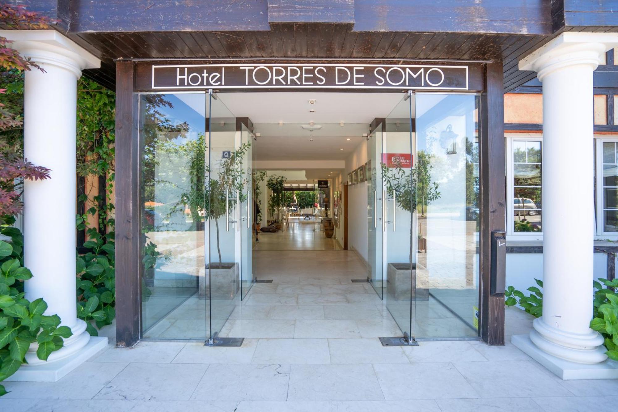 Hotel Torres De Somo Buitenkant foto